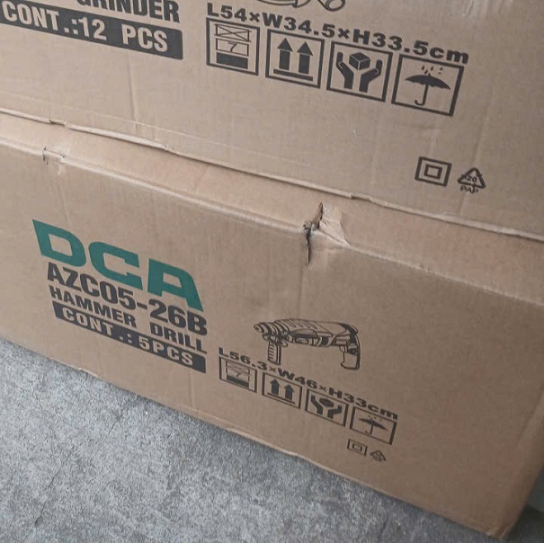Máy khoan bê tông dca azc05-26b